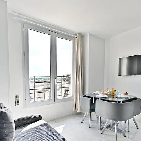 Magnifique 2 Pieces Aux Portes De Paris Apartment